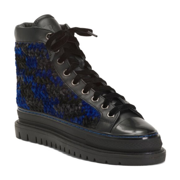 KROJAY Wide Lace Up Booties - Picture 1 of 4